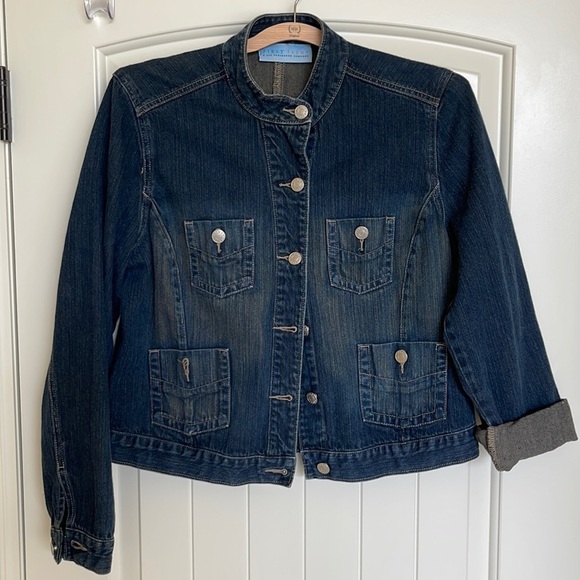 Jean jacket - Picture 2 of 11